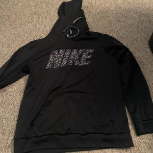 Nike black sweatshirt